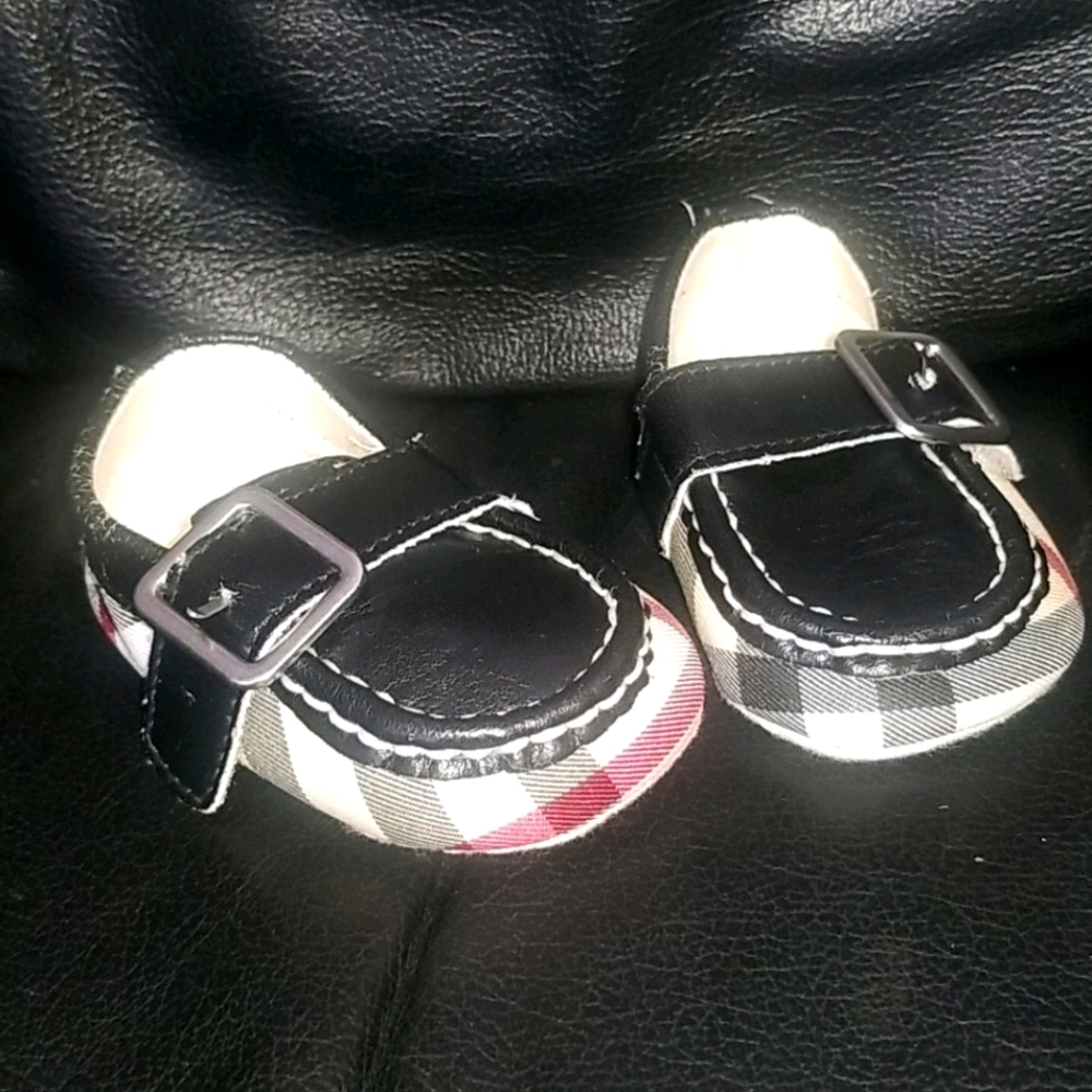 sift bottom baby dress shoes